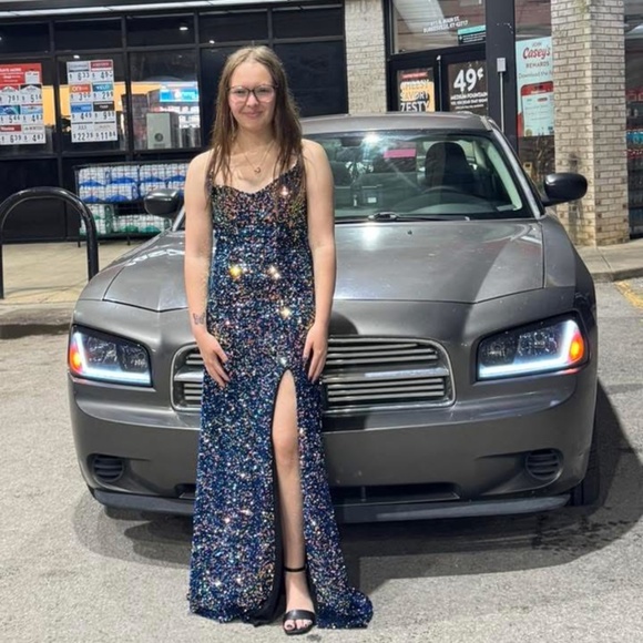 Prom Dress - Picture 1 of 4